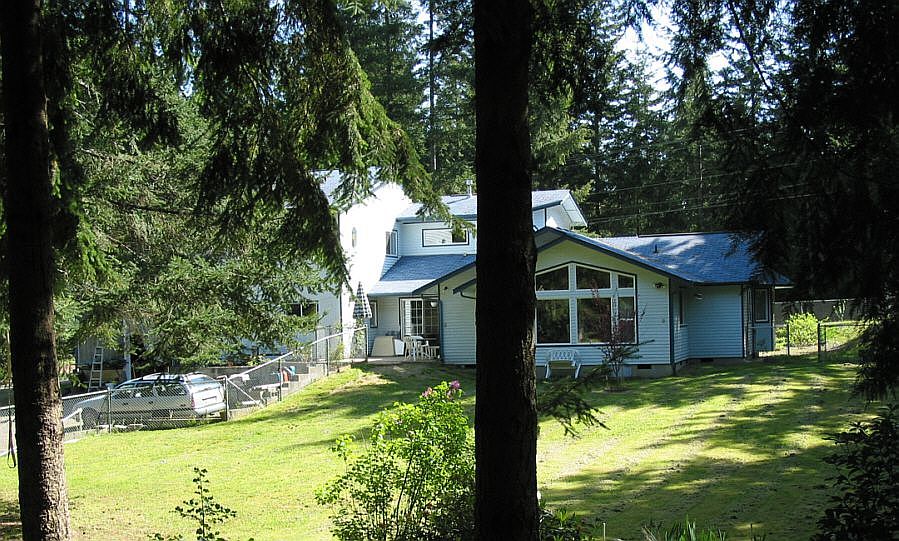 House from yard in rear