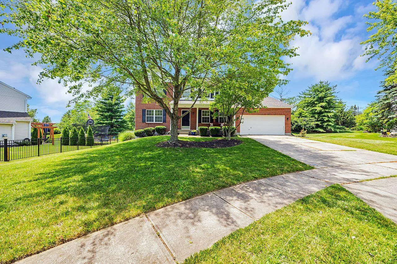 3 Cobblestone Dr photo 1