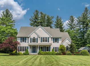 7 Bayberry Ln, Hadley, MA 01035