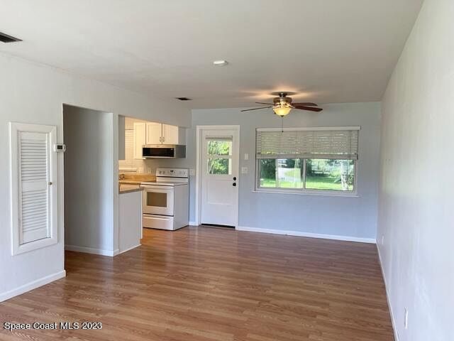 2nd image of 2601 Hereford Rd