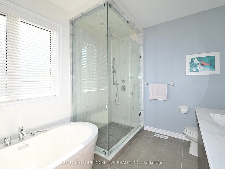23 Beatrice Dr — Photo 26
