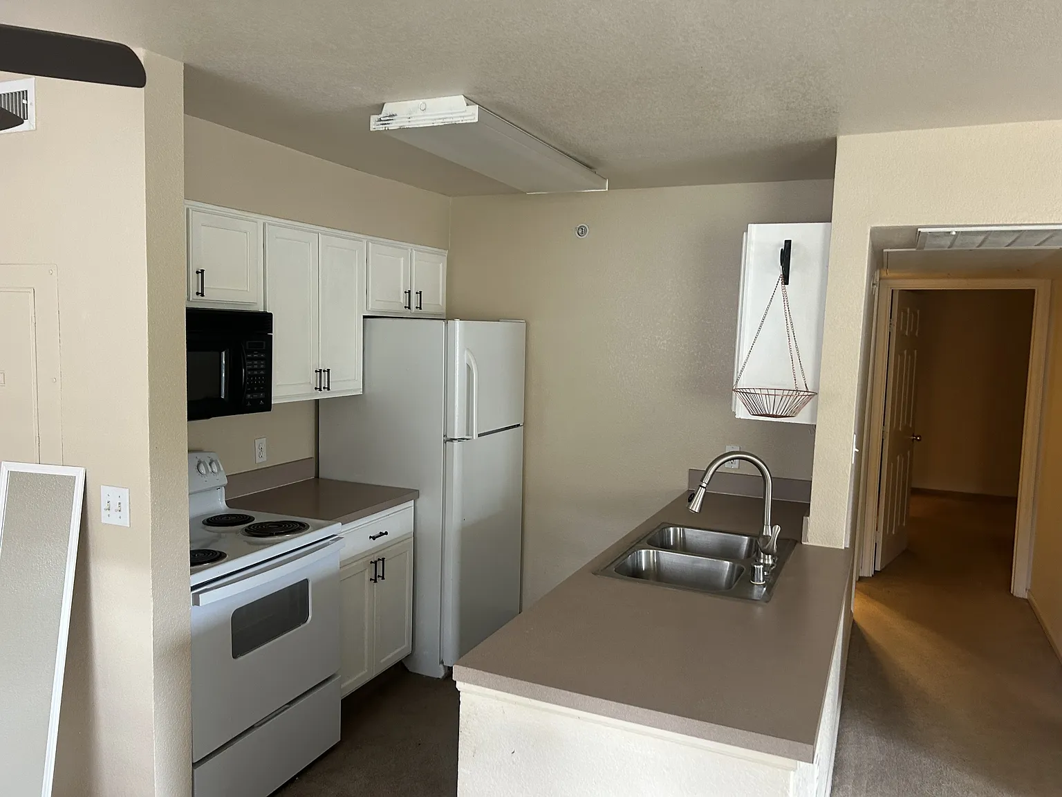 127 Jules Dr. D-202 - 1 — Photo 3