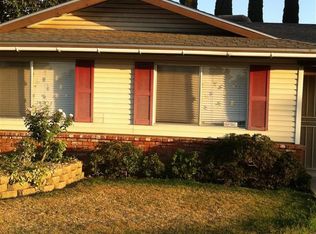 933 W Walnut Ave, Visalia, CA 93277