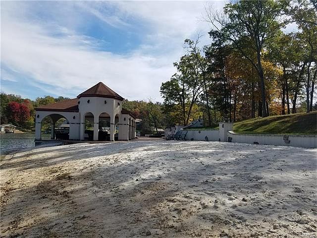 1st image of 9409 E Vista Dr