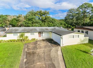 5621 Bradshaw St, Jacksonville, FL 32277