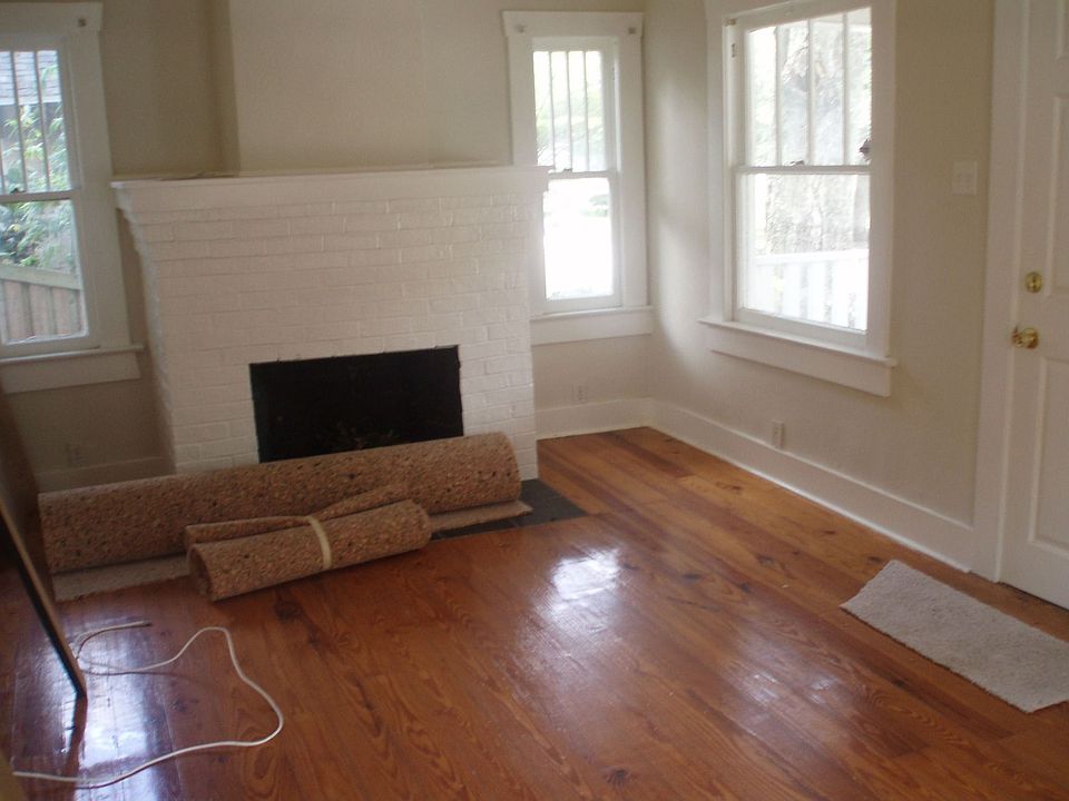 2nd image of 712 W Frances Ave