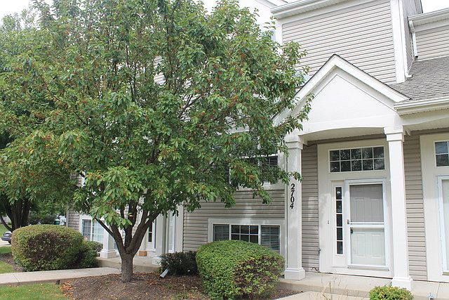 1st image of 2704 Canyon Dr