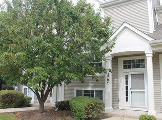 2704 Canyon Dr, Minooka, IL 60586