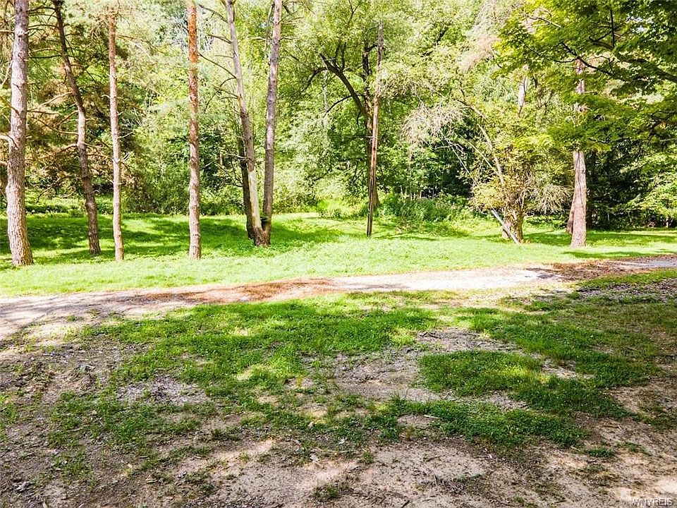 2nd image of 479 Leydecker Rd