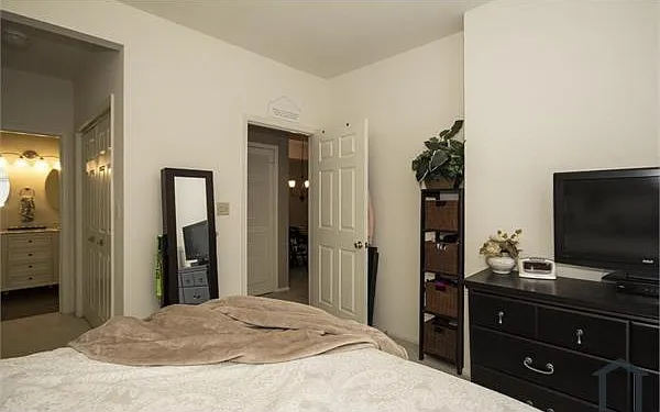 2 bed, 1137 sqft, $2,300 — Photo 3