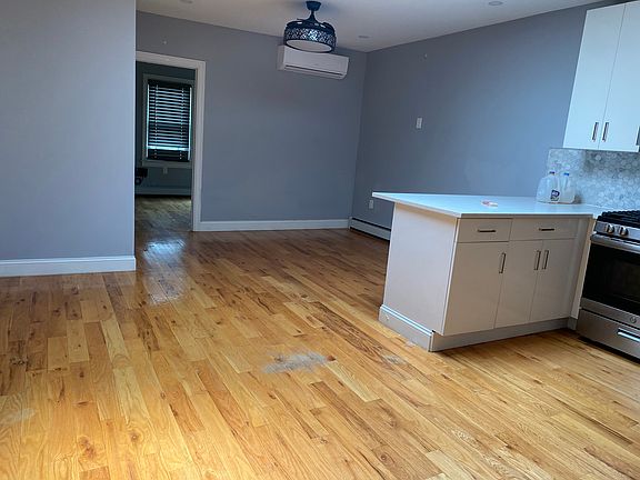 3rd image of 12208 Montauk St #2