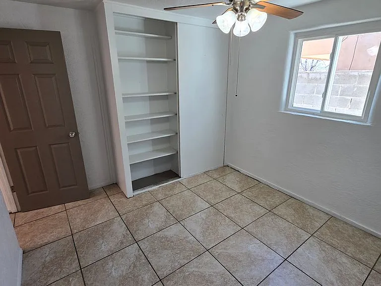 4811 Comanche Rd NE — Photo 11