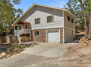 33270 Sierra View Dr, Running Springs, CA 92382