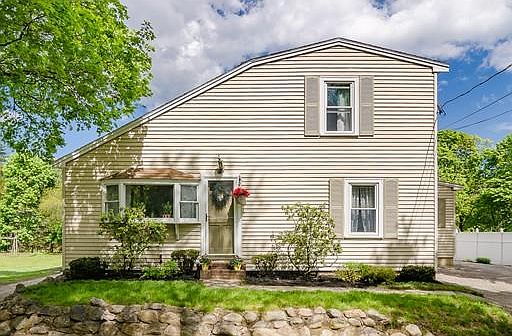 1st image of 46 Beal Ct