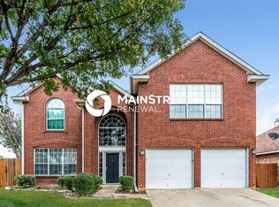 7501 Meadow Creek Dr, Fort Worth, TX 76123
