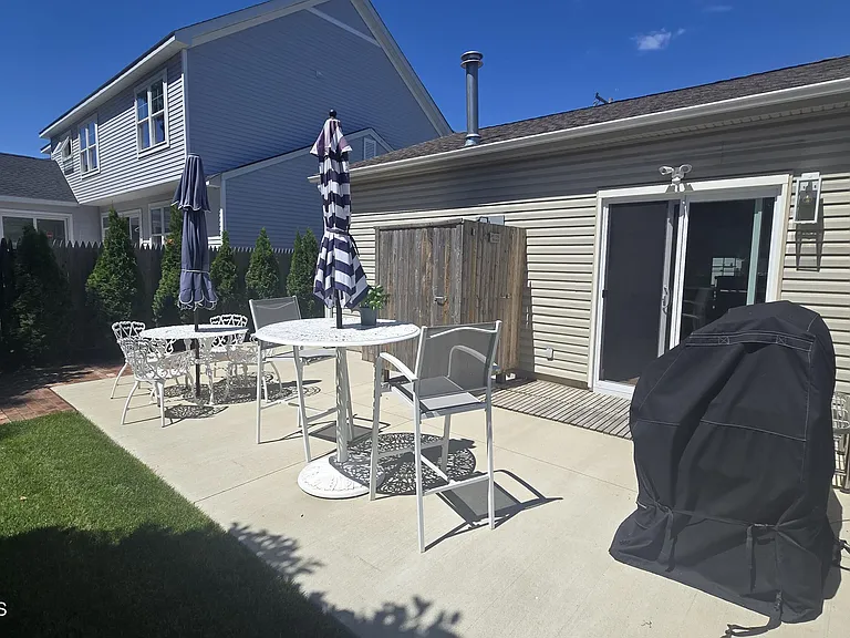 1314 Sunset Ave — Photo 24