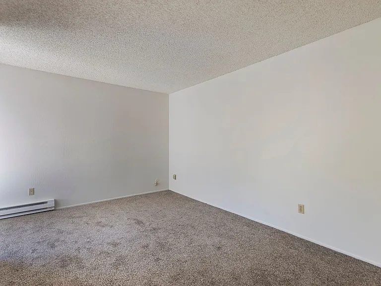 3 Admiral Dr #F263 — Photo 18