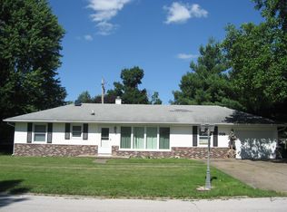 708 Bobby Ave, Macomb, IL 61455