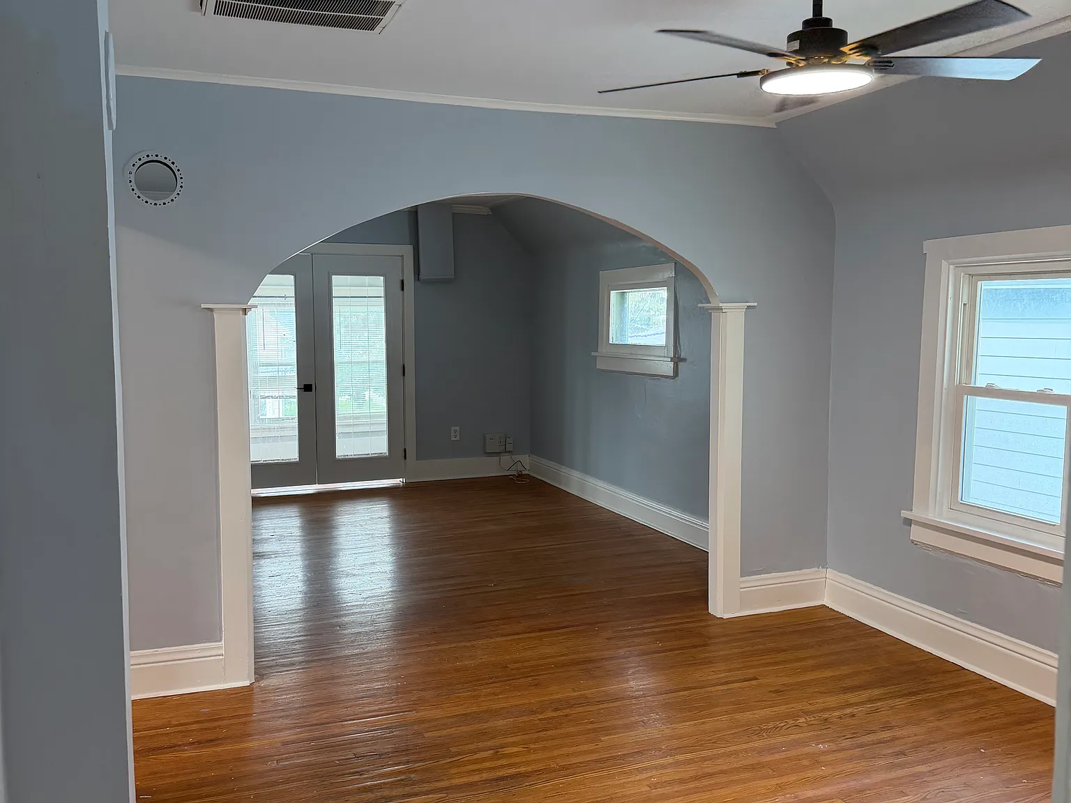 2 bed, 1250 sqft, $1,350 — Photo 1