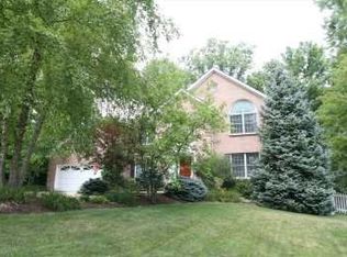 332 Whispering Pines Dr, Loveland, OH 45140