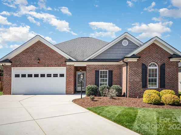 261 Lagoda Dr, Locust, NC 28097