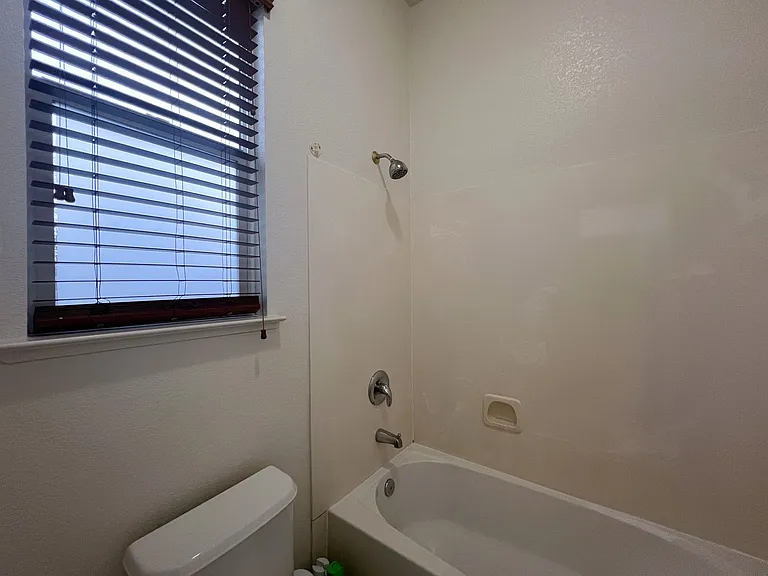 9721 Toscano Dr — Photo 25