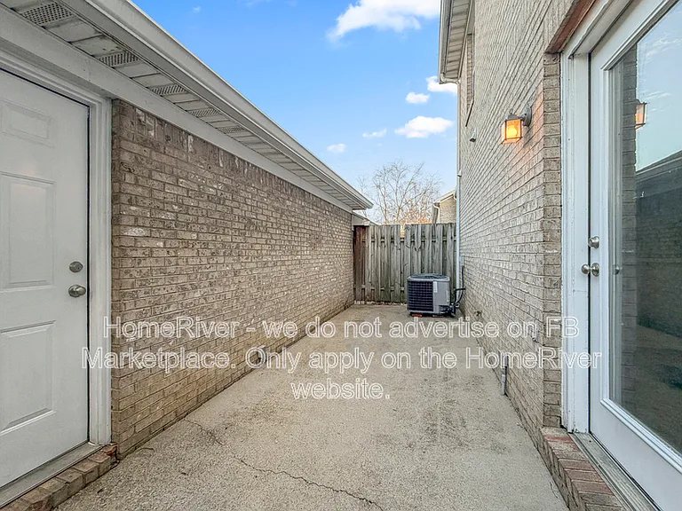 455 Patchen Dr — Photo 19