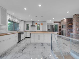 36566 Sumas Mountain Rd, Abbotsford, BC V3G 3C1