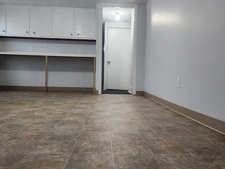 396 Norton St #1 — Photo 9