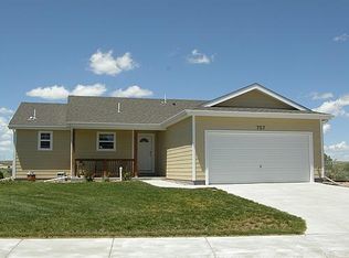 757 Reshaw Cir, Evansville, WY 82636
