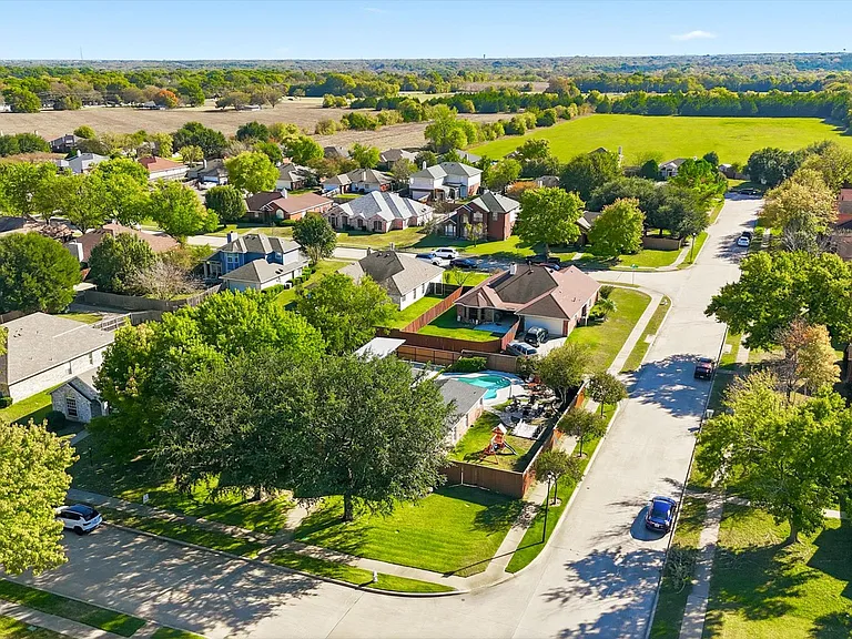 2720 Wild Grove Ln — Photo 43