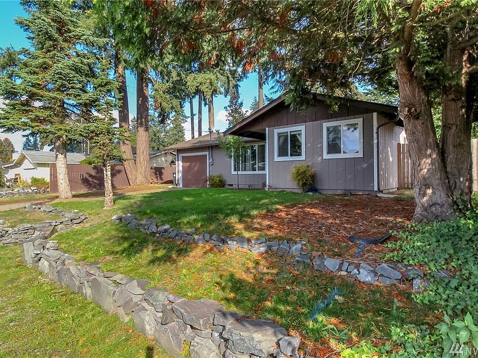 1st image of 17301 8th Ave E