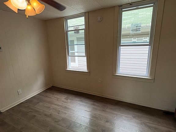 3rd image of 5018 Indianapolis Blvd #2F