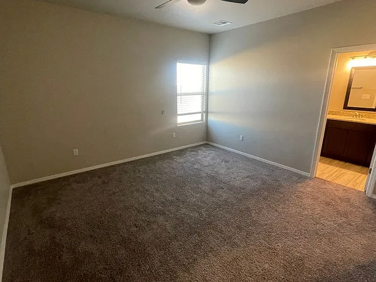 7101 Meridian St — Photo 10