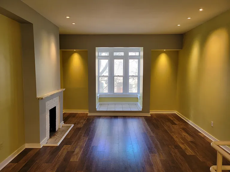 1215 John St #2 — Photo 26