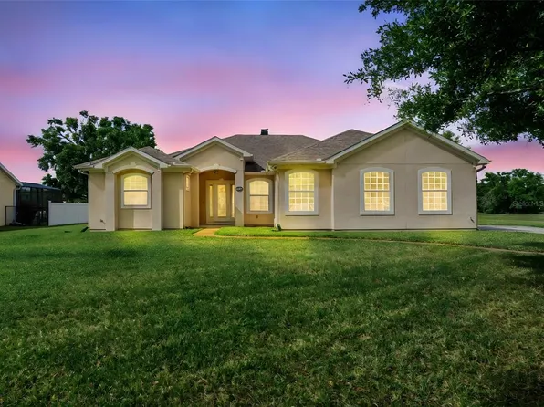 26301 Sackamaxon Dr, Mount Plymouth, FL 32776