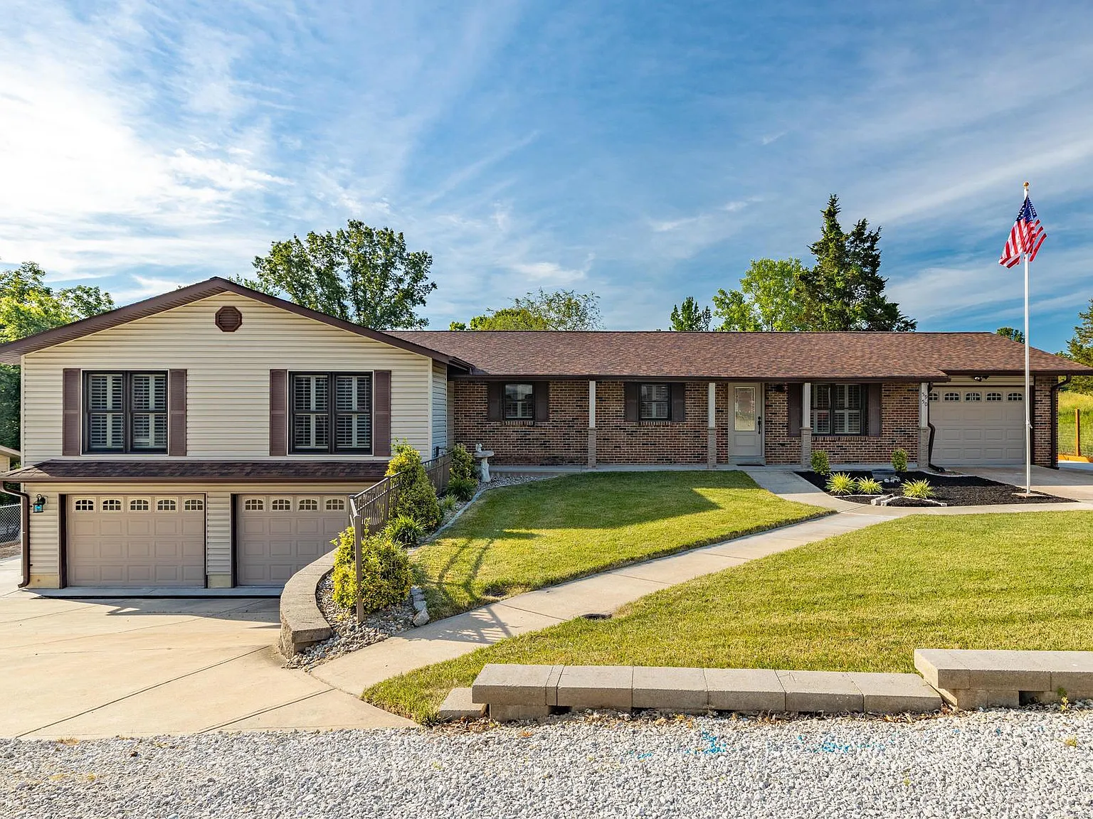 5950 Cedar Dr photo 1
