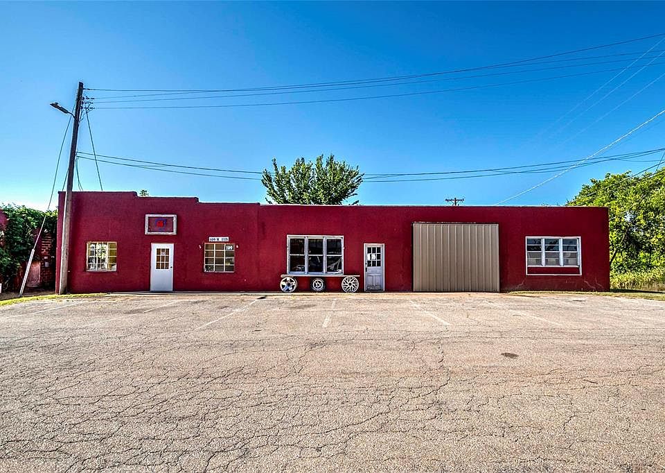 1st image of 109 W 11th St Lot 1