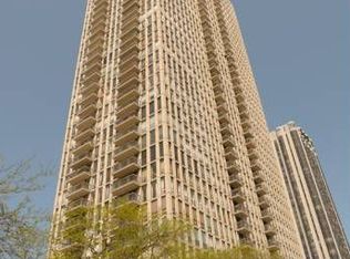 1660 N La Salle Dr APT 204, Chicago, IL 60614
