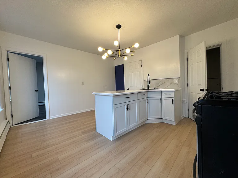 345 Myrtle St #3W — Photo 15