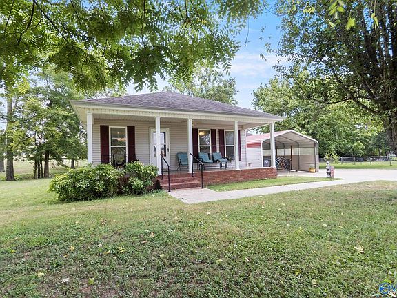 2nd image of 28 Townview Dr