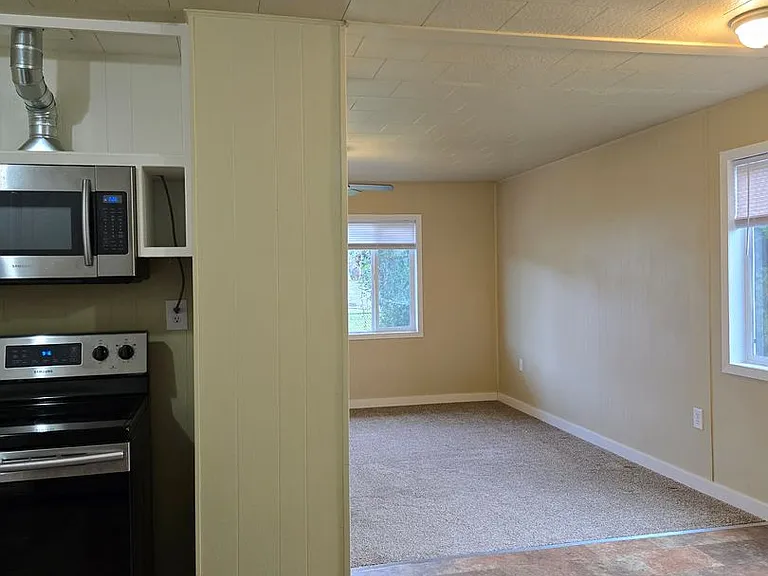 2531 Stephenson Ave #A — Photo 5