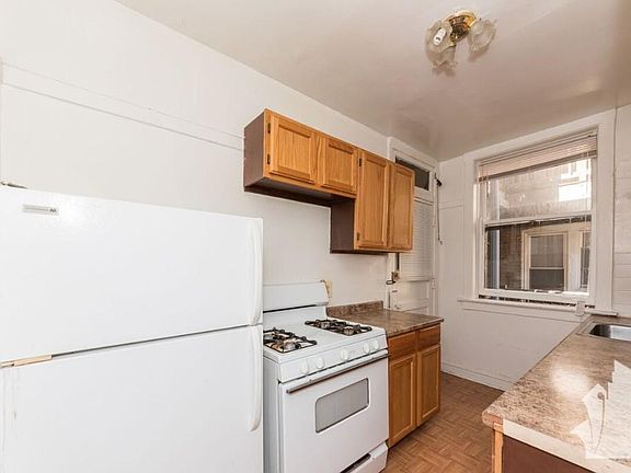 2nd image of 6647 N Newgard Ave APT 2W