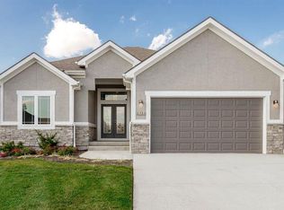 3332 SW Jessie Ln, Lees Summit, MO 64082
