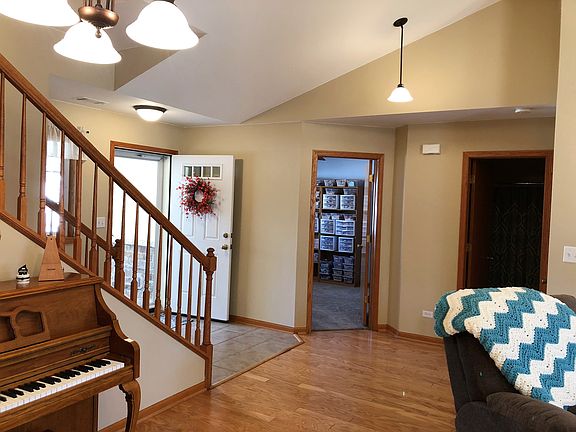 3rd image of 7858 Tanager St