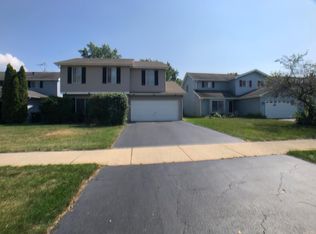 1208 Needham Rd, Naperville, IL 60563