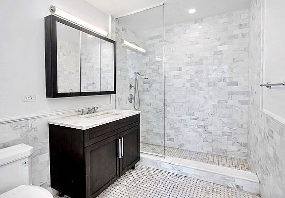 5th image of 27-21 44th Dr Unit 203