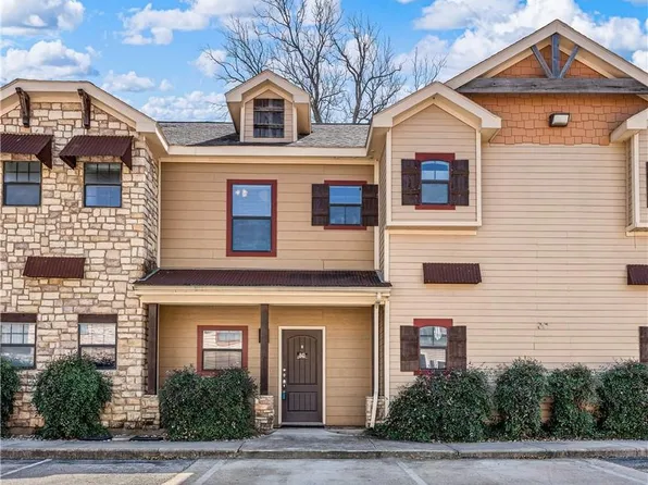 2410 S 2nd St APT 841, Waco, TX 76706