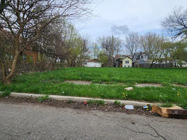470 Navahoe St, Detroit, MI 48215