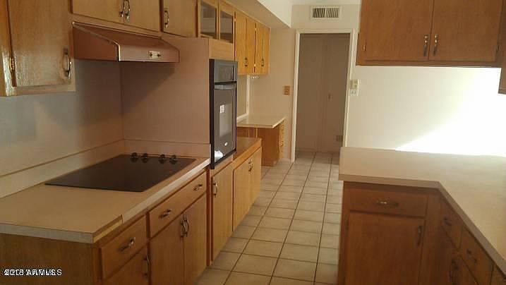 1st image of 10857 W Canterbury Dr
